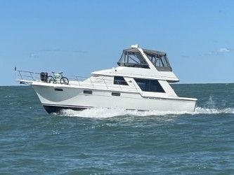 1986 Carver 42' Cockpit MY