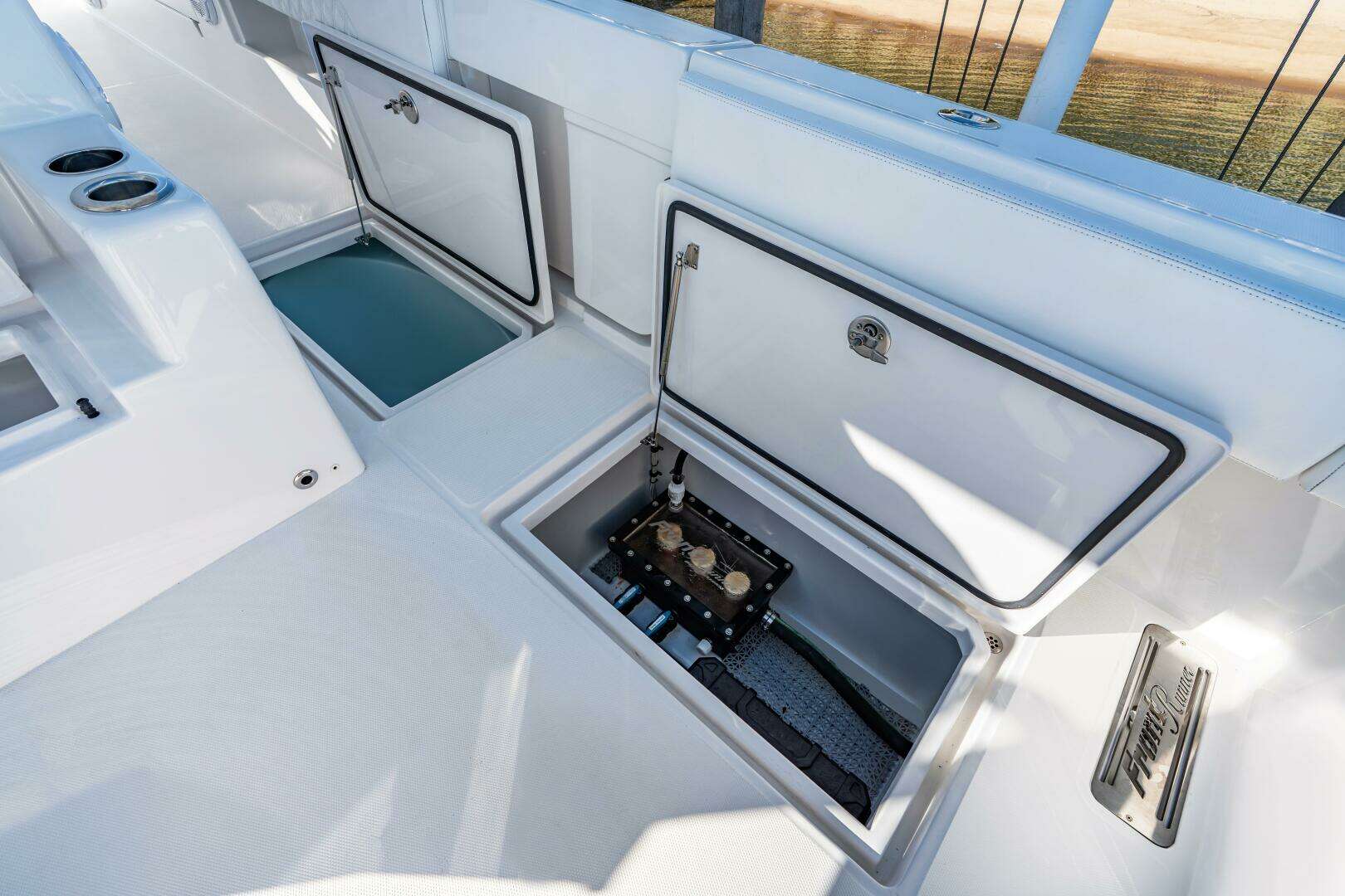 2025 Front Runner 43 Catamaran - Image 60