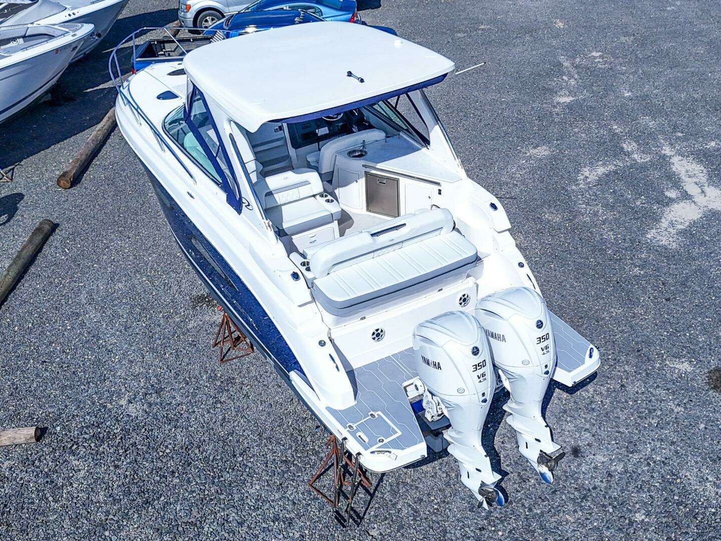 2026 Regal 33 XO - Image 10