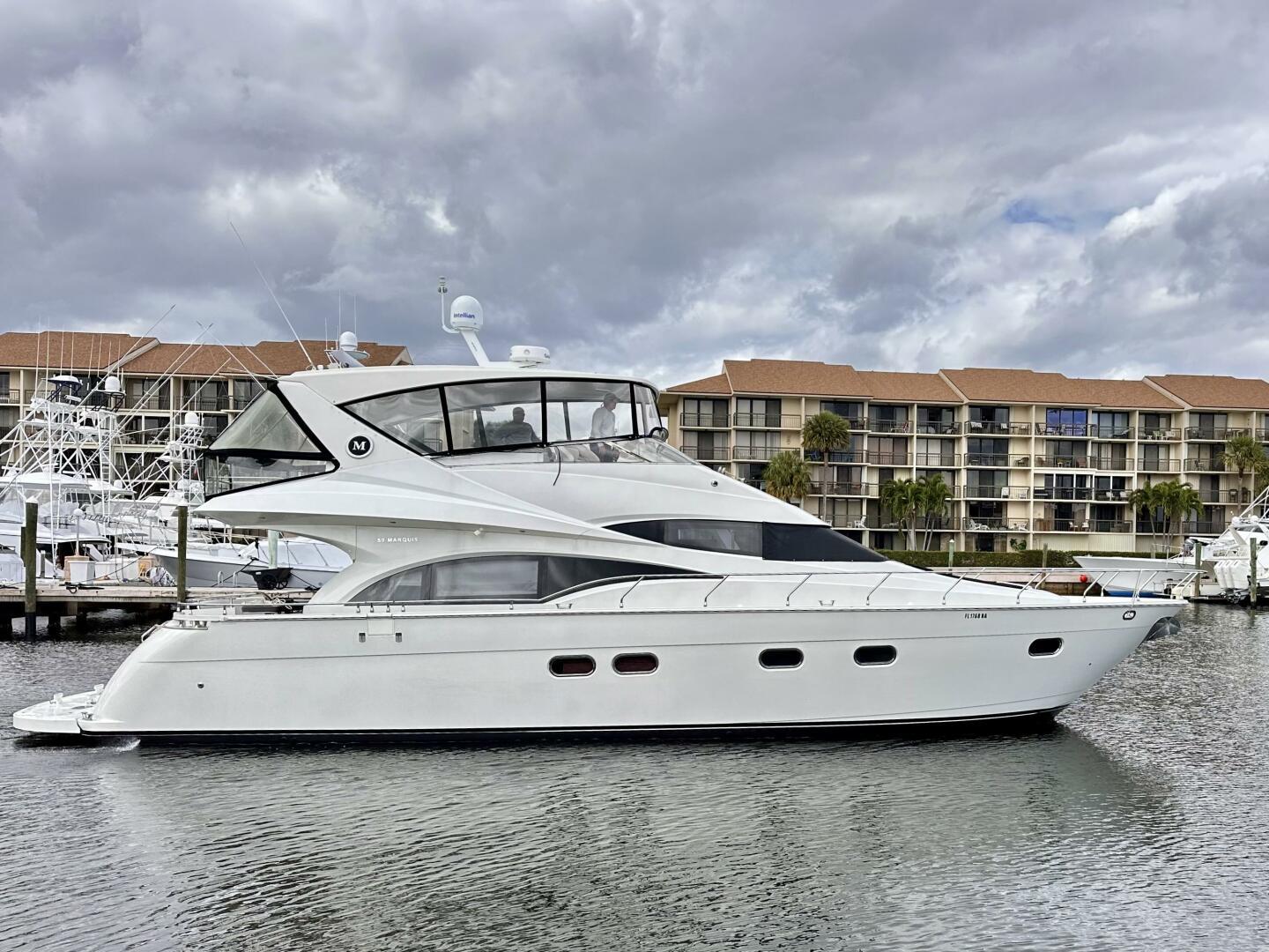 2006 Marquis 59