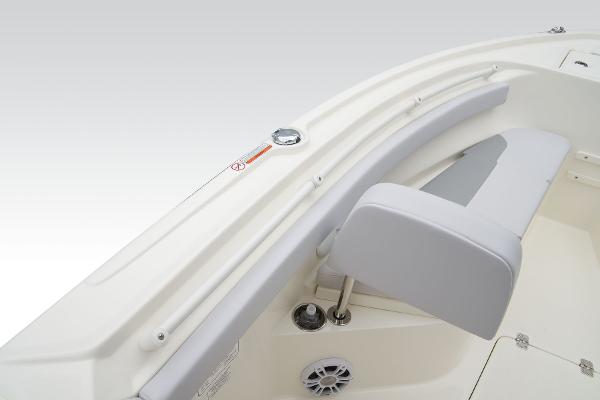 2026 Mako 214 Center Console - 35