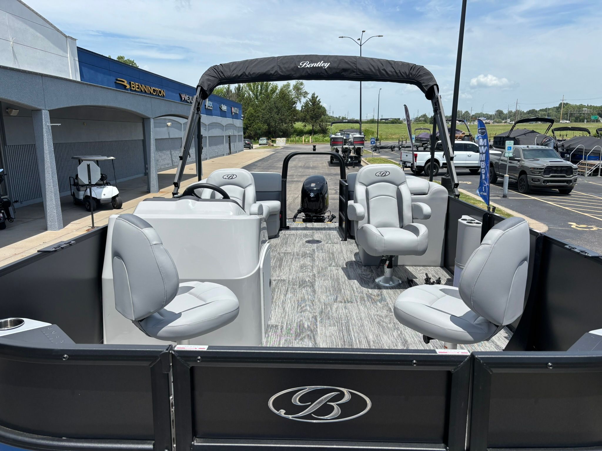 2027 Bentley Pontoons 200 Fish CWT - 9