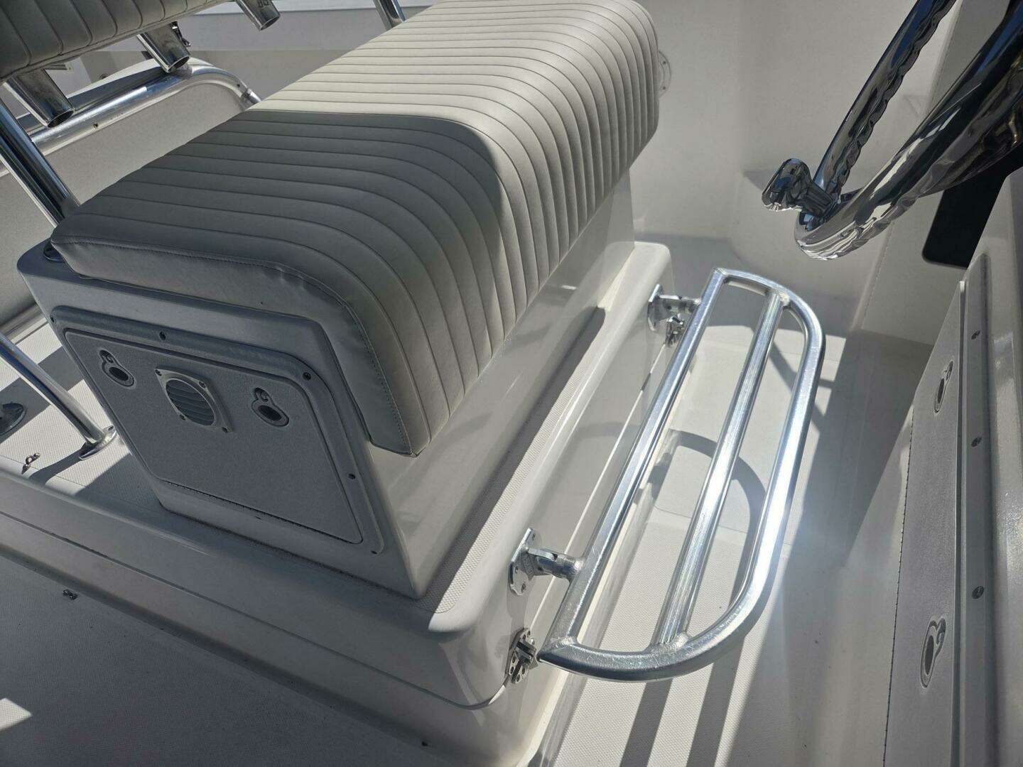 2008 True World Marine TE2810 - Image 25