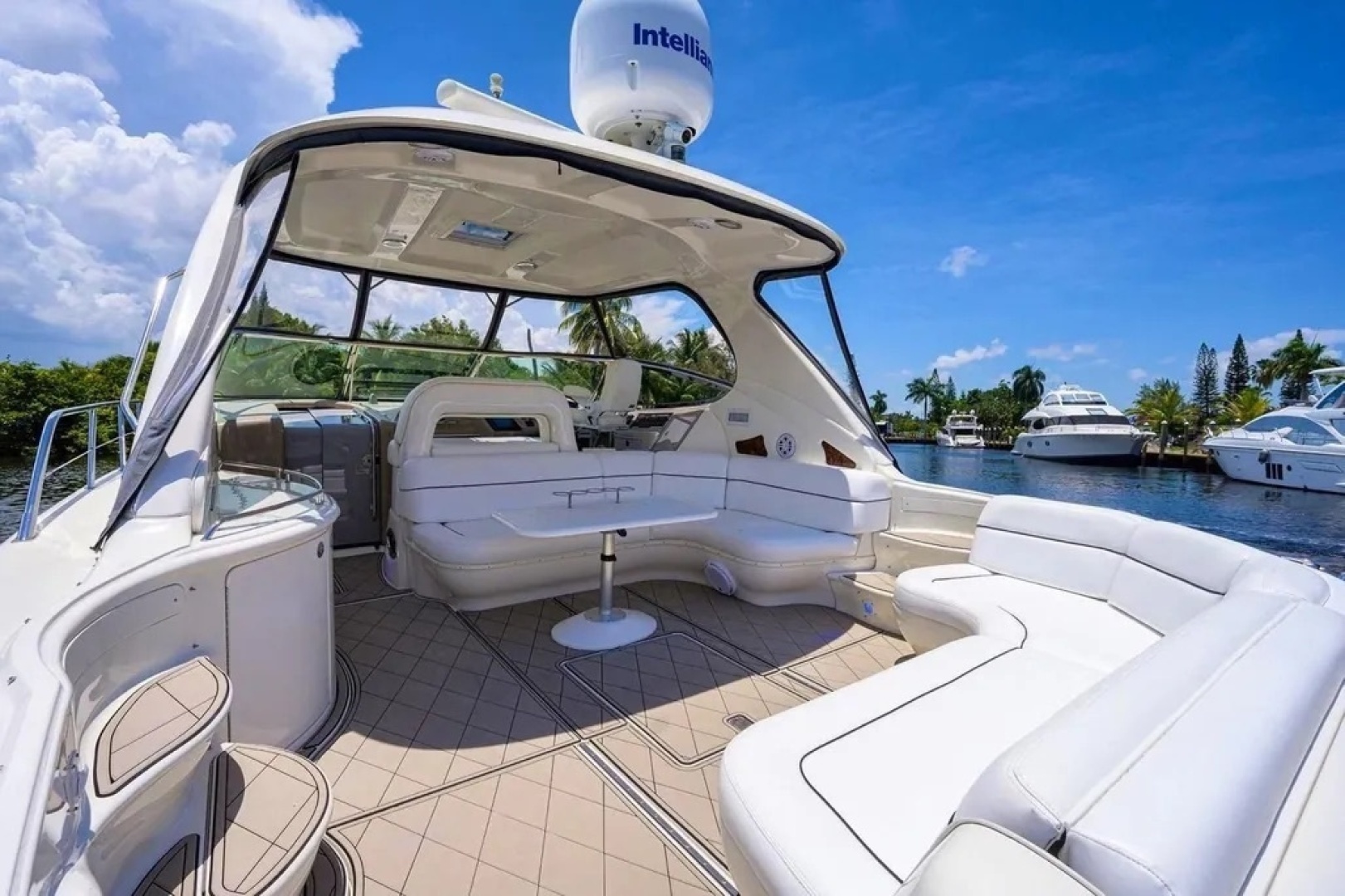 2004 Sea Ray 550 Sundancer - Image 4