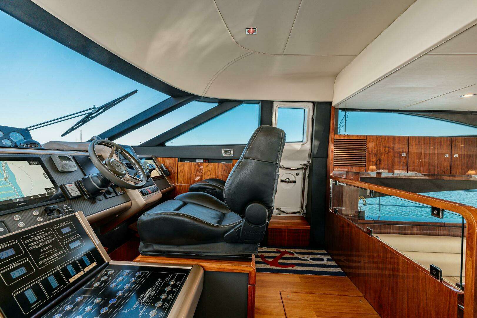 2011 Fairline 65 Squadron - Image 20