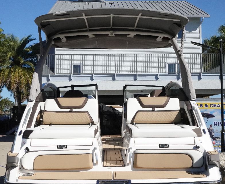 2022 Yamaha Boats 27 - 10