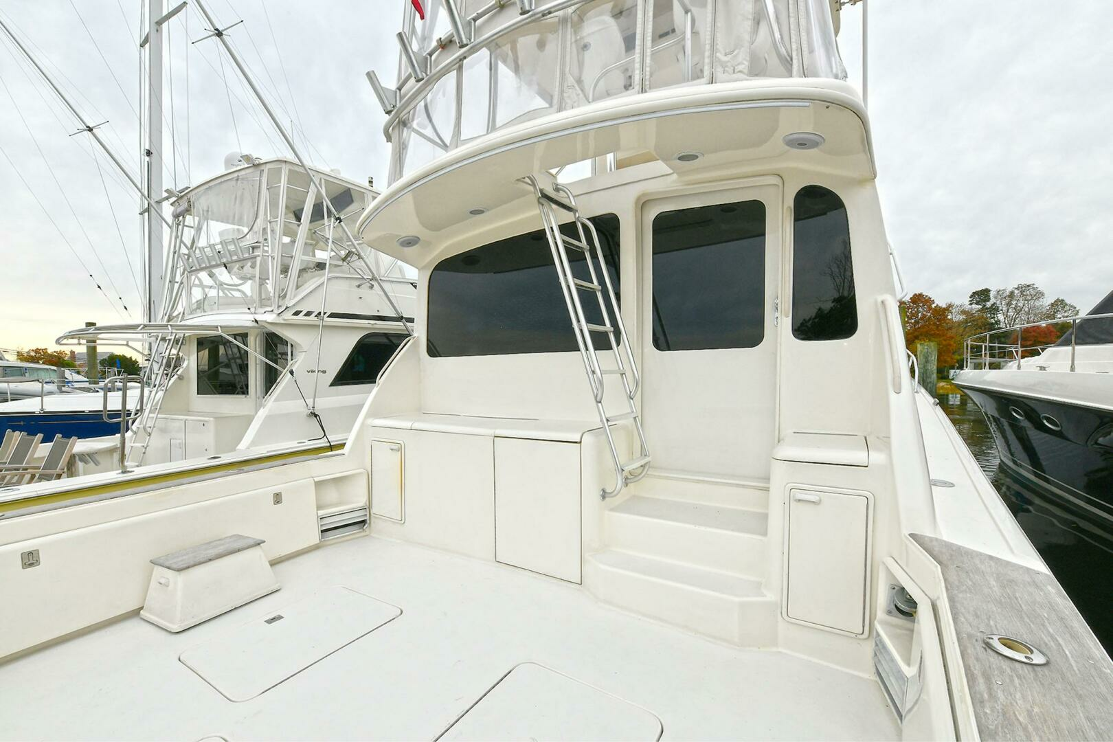 2001 Ocean Yachts 52 Super Sport - Image 15
