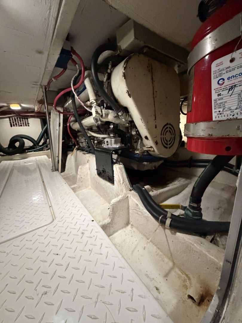1999 Bayliner 4788 - Image 48