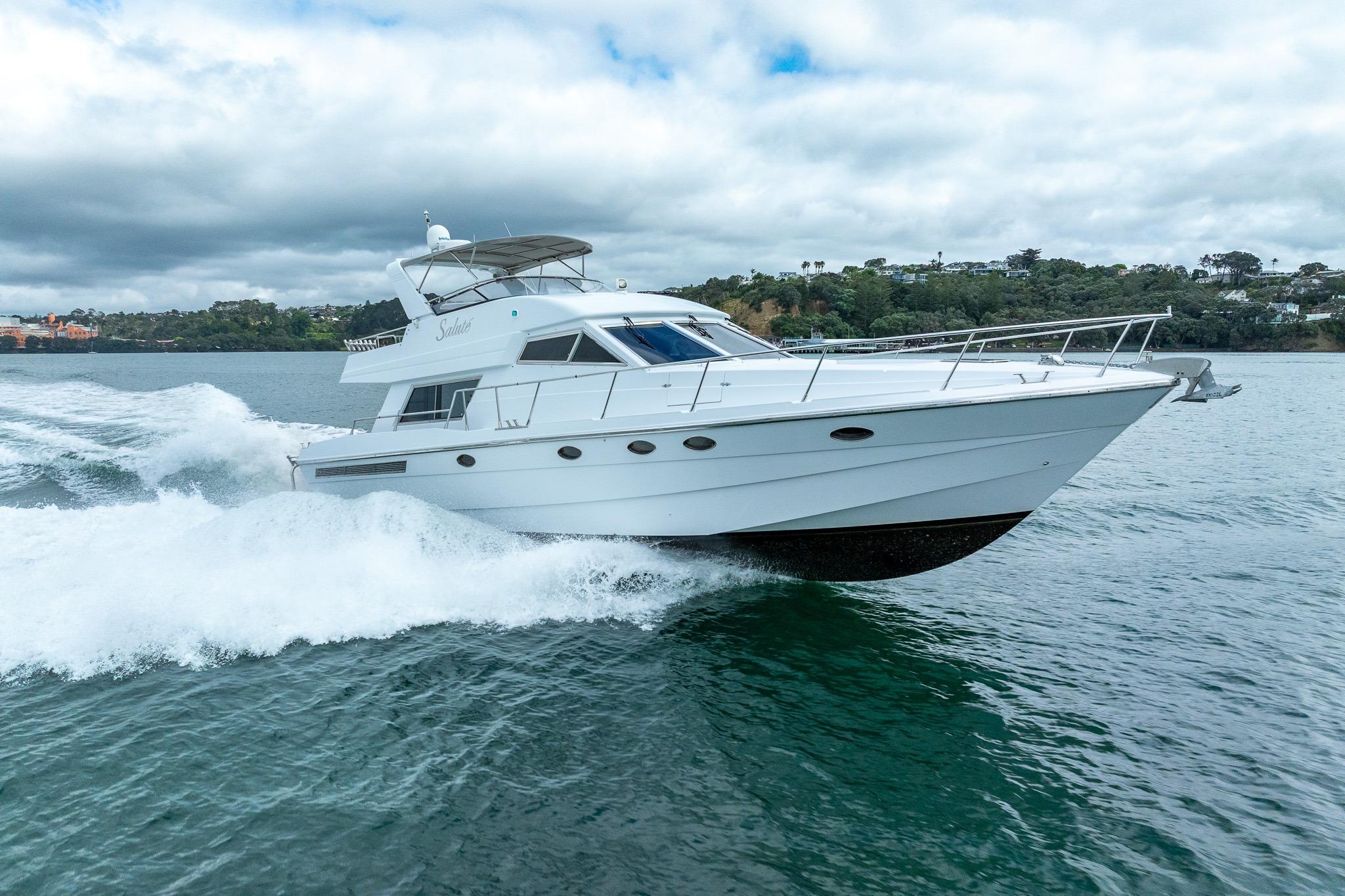 1995 Comar Clanship 52