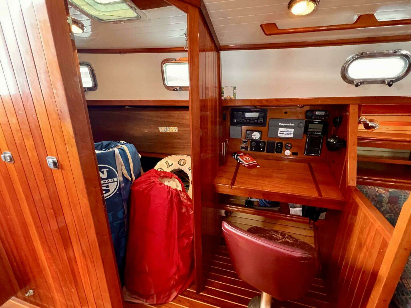 2001 Shannon 43 Cutter - Image 16