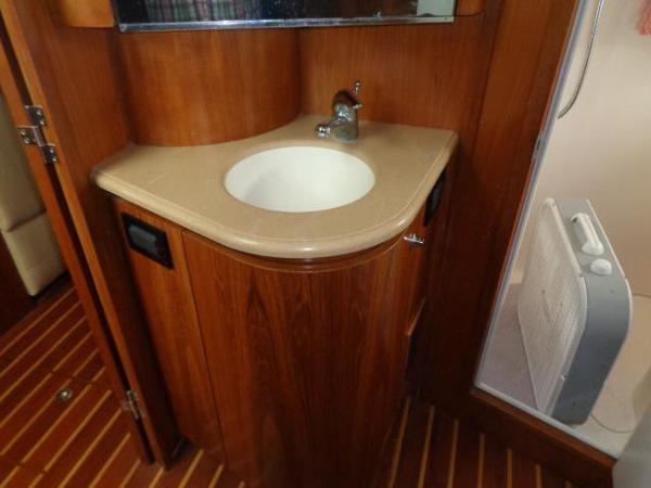 2004 Tiara Yachts 4400 Sovran - 31