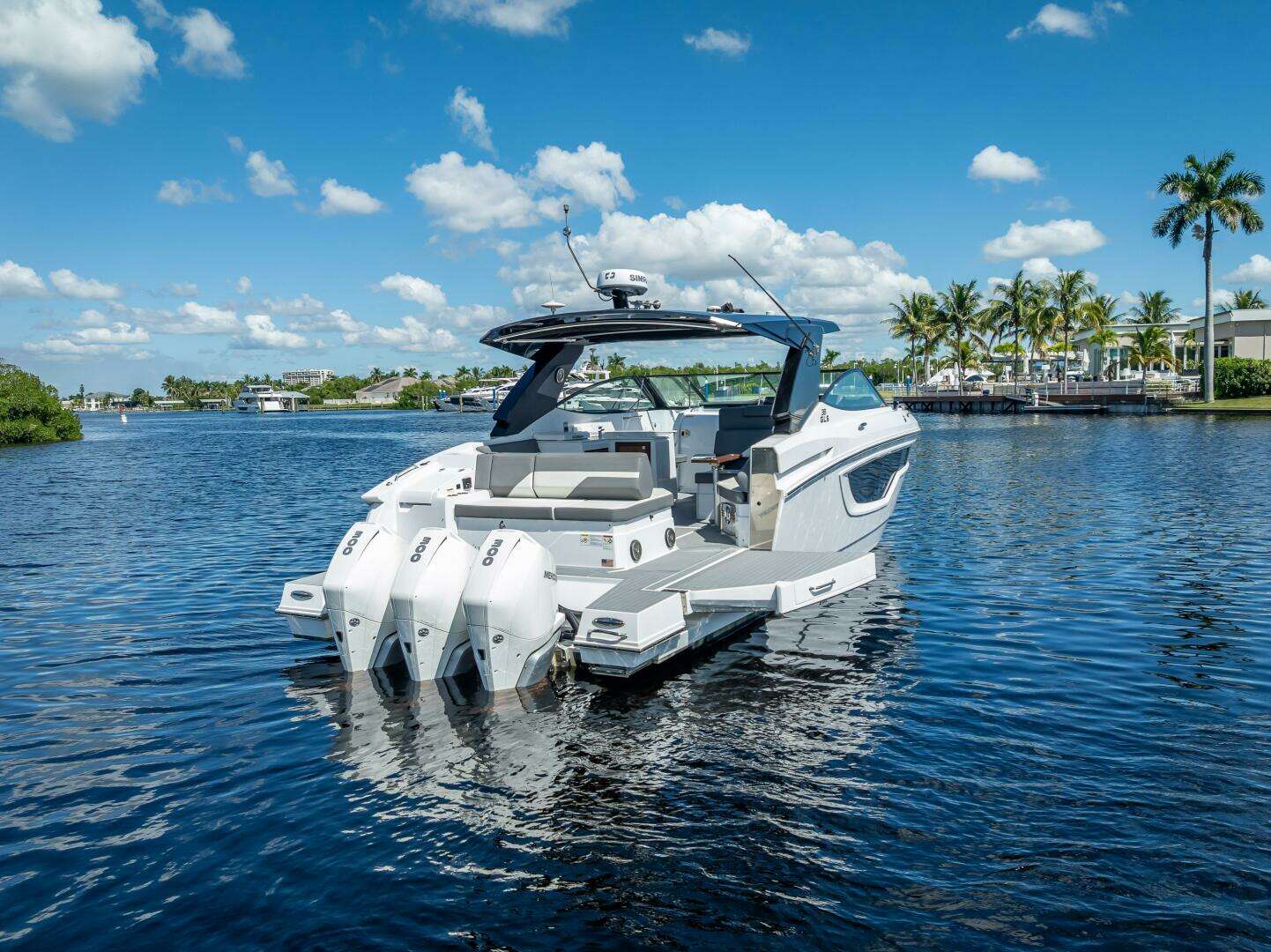 2022 Cruisers Yachts GLS OB - Image 20