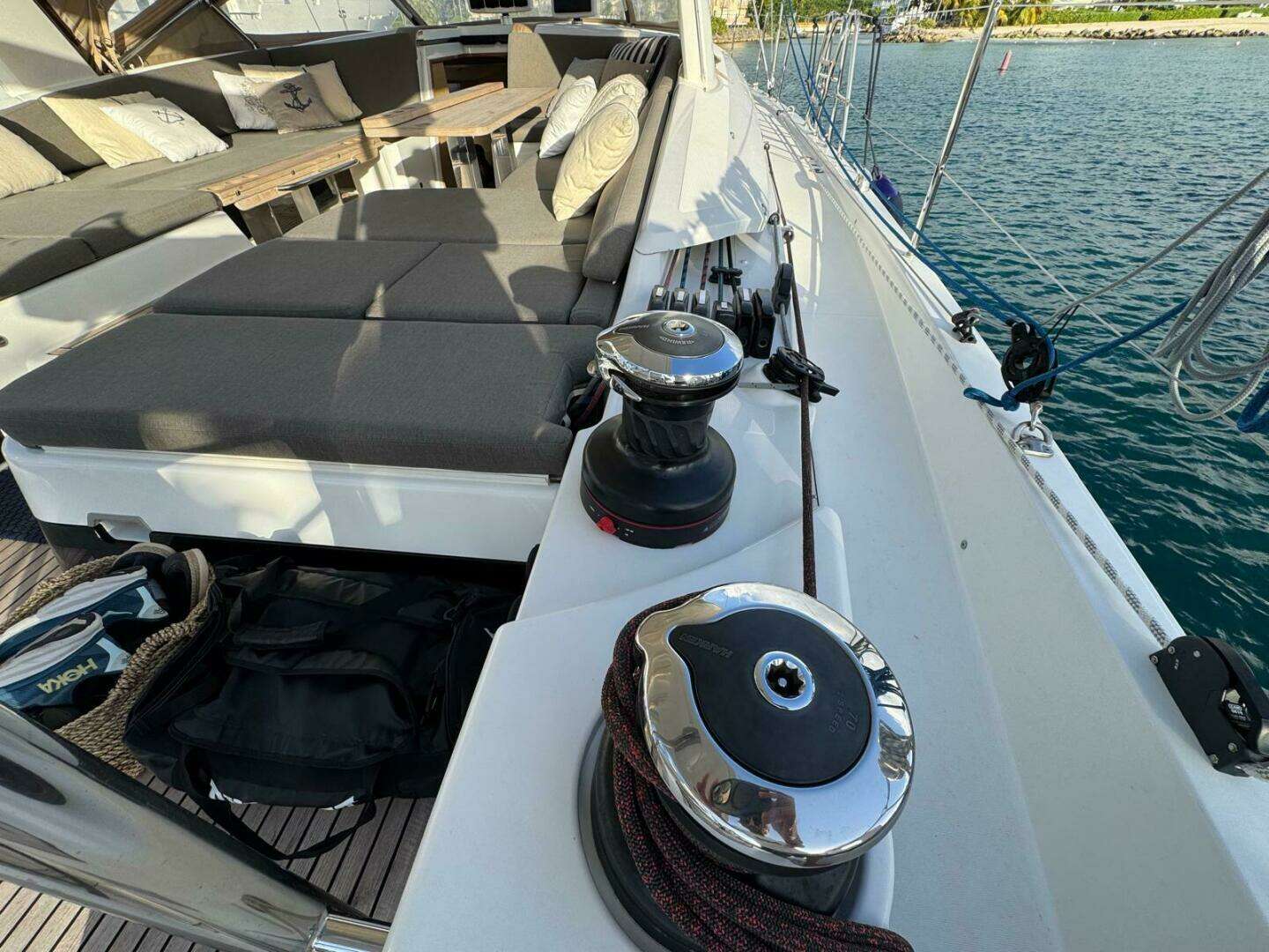 2023 Jeanneau 65 - Image 6