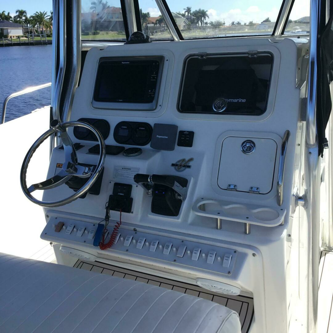 2004 Century 3200 Center Console - Image 12