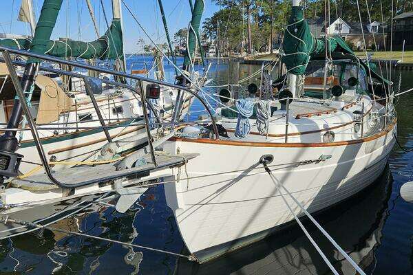 1985 Hans Christian 33T