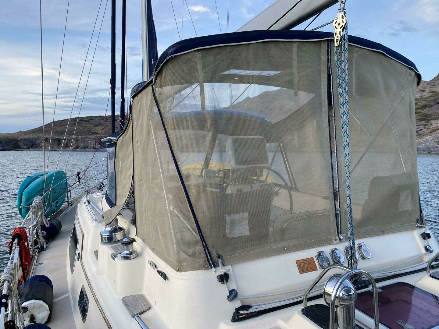 2005 Island Packet 445 - Image 4