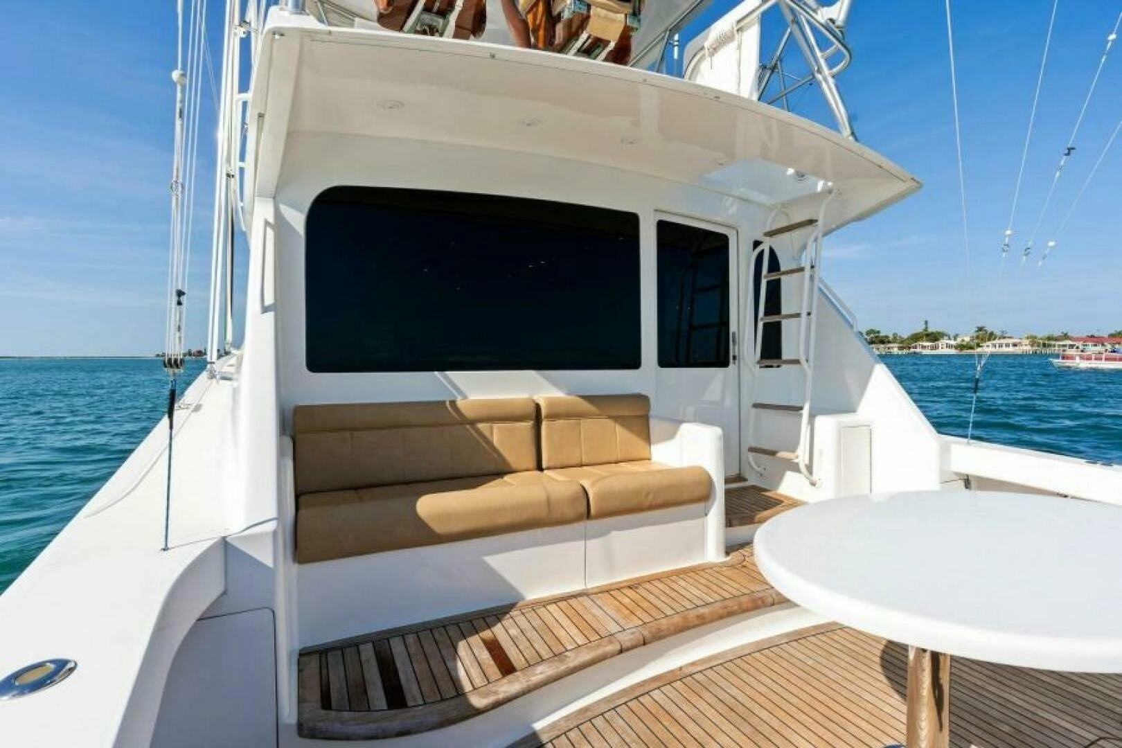 2003 Viking 48 Convertible - Image 8