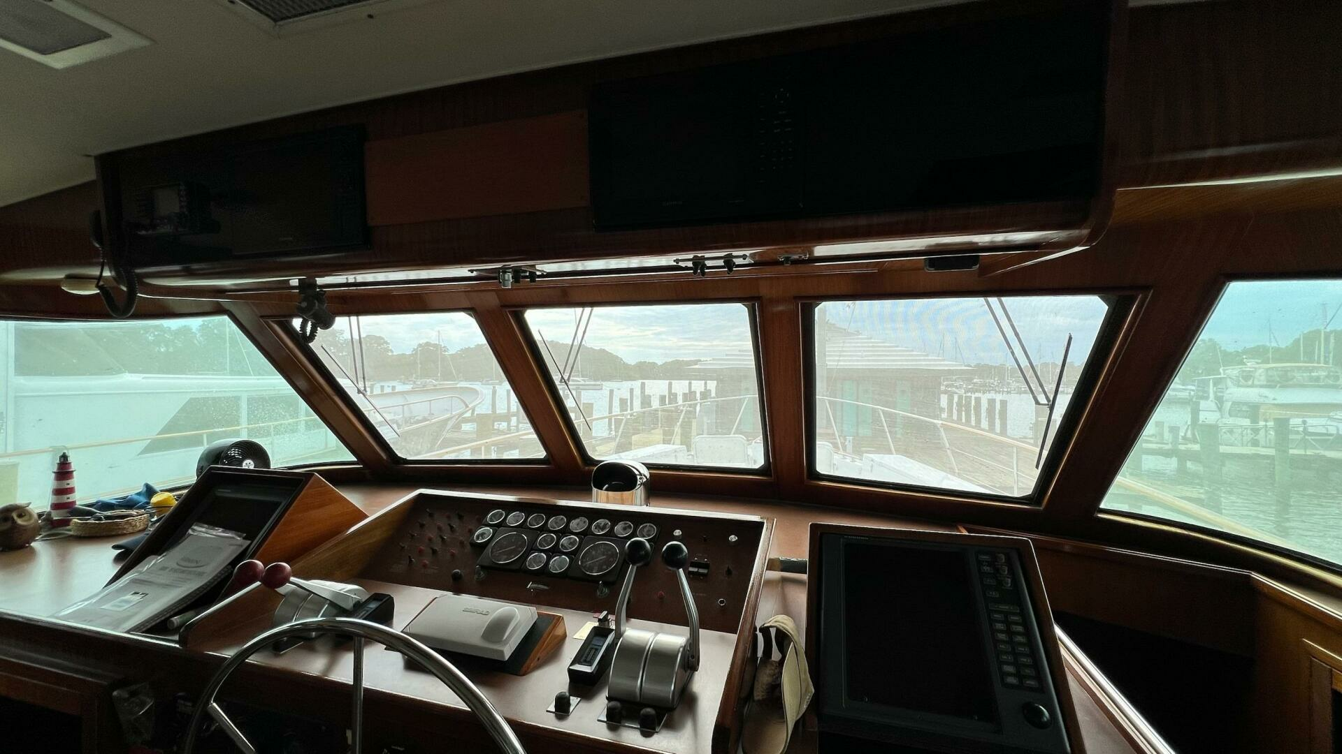 1987 Hatteras Motoryacht - Image 14