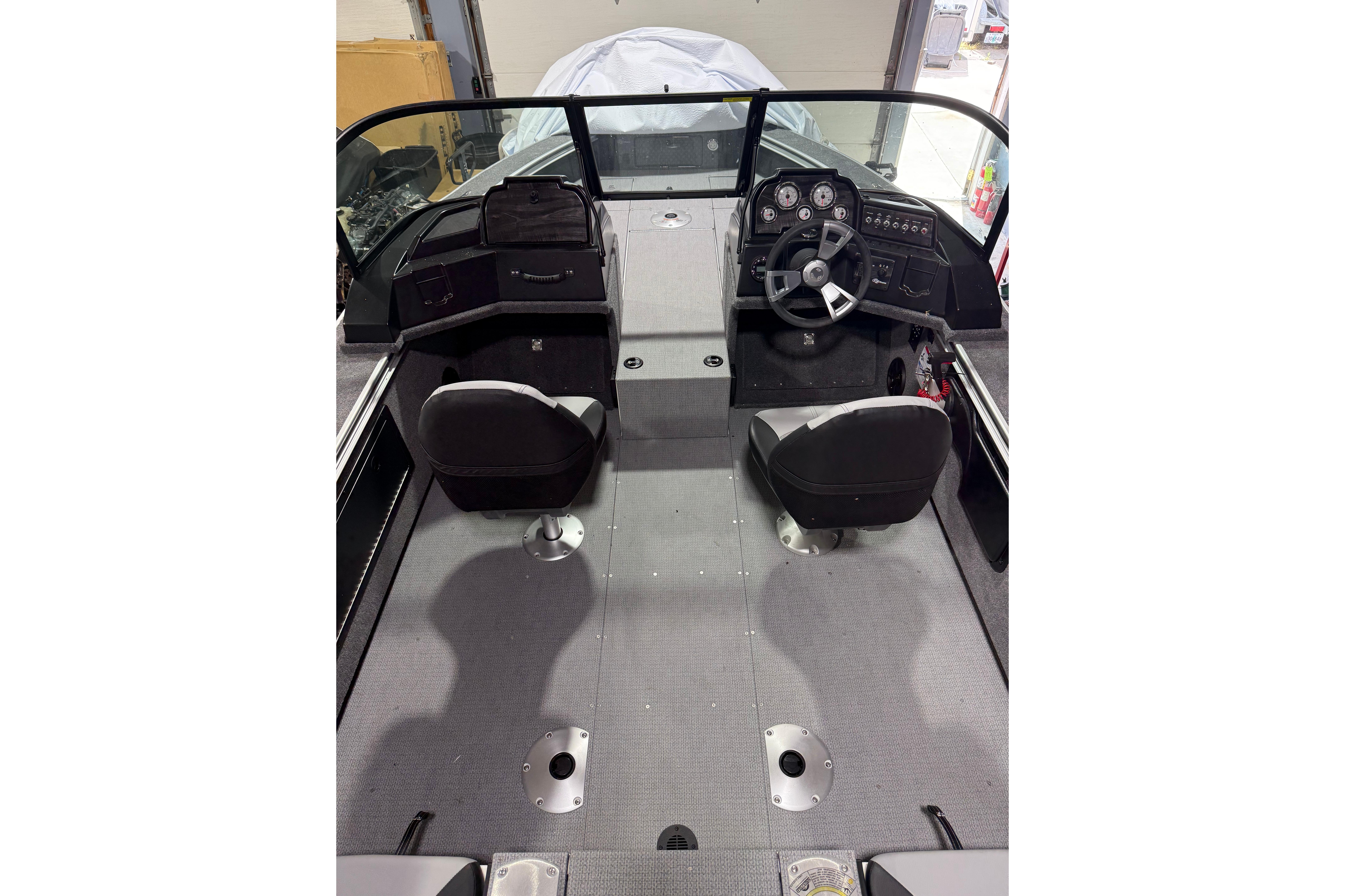 2025 G3 Angler V1850 SF boat interior with dual seats and steering console.