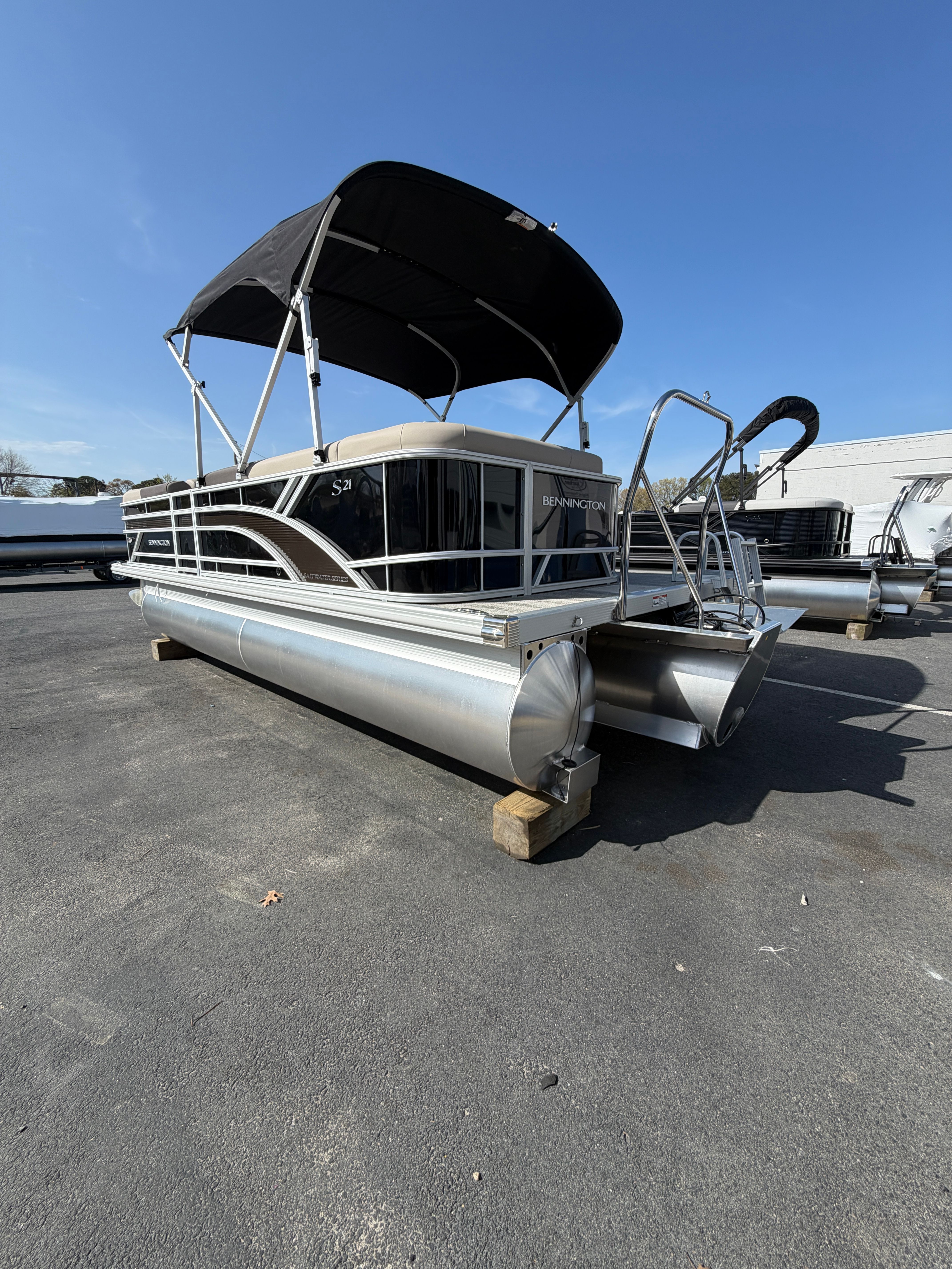 2026 BENNINGTON 21 SL - Image 2