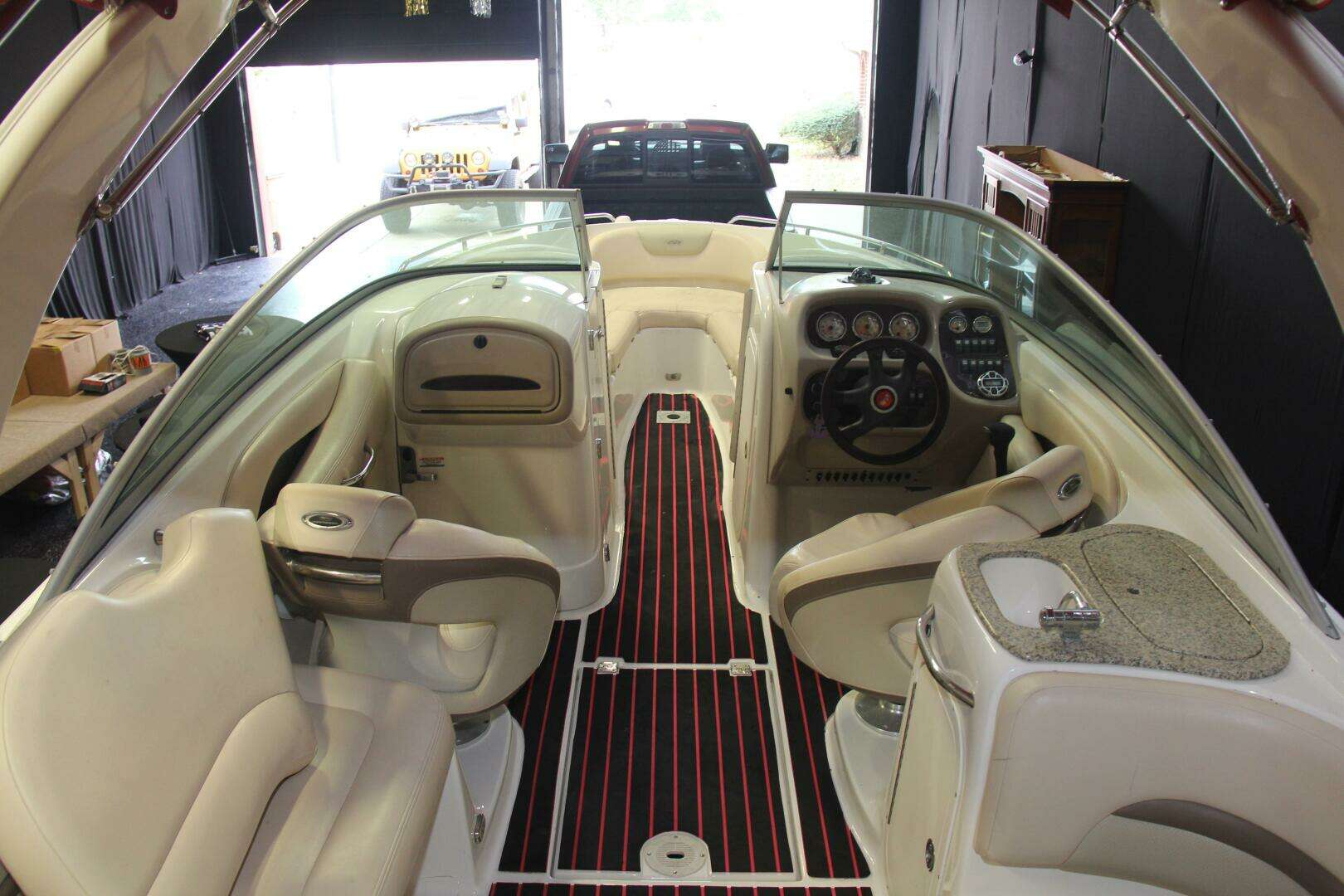 2006 Chaparral 256 SSi - Image 101