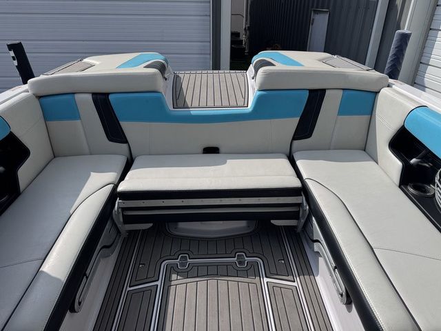2015 Nautique G23 - 12