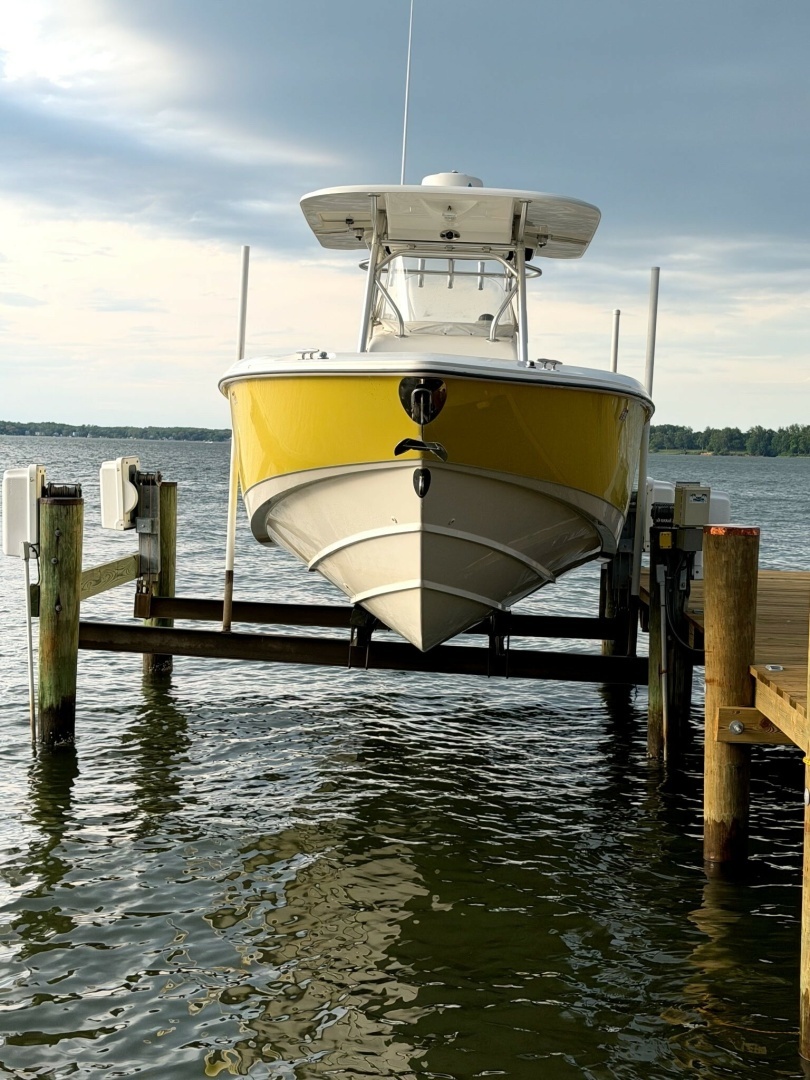 2006 Boston Whaler 320 Outrage - Image 7