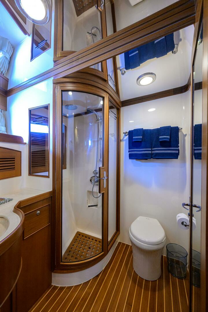2011 Marlow 97 Explorer - Image 26