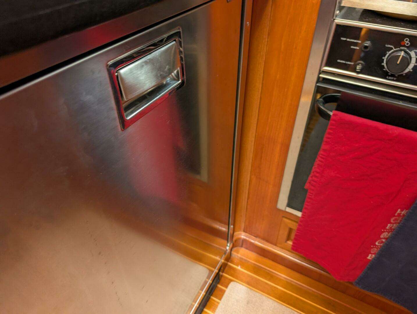 2006 Grand Banks — - Image 36