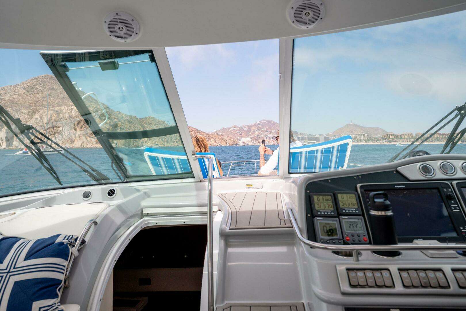 2007 Formula 45 Yacht - Image 35