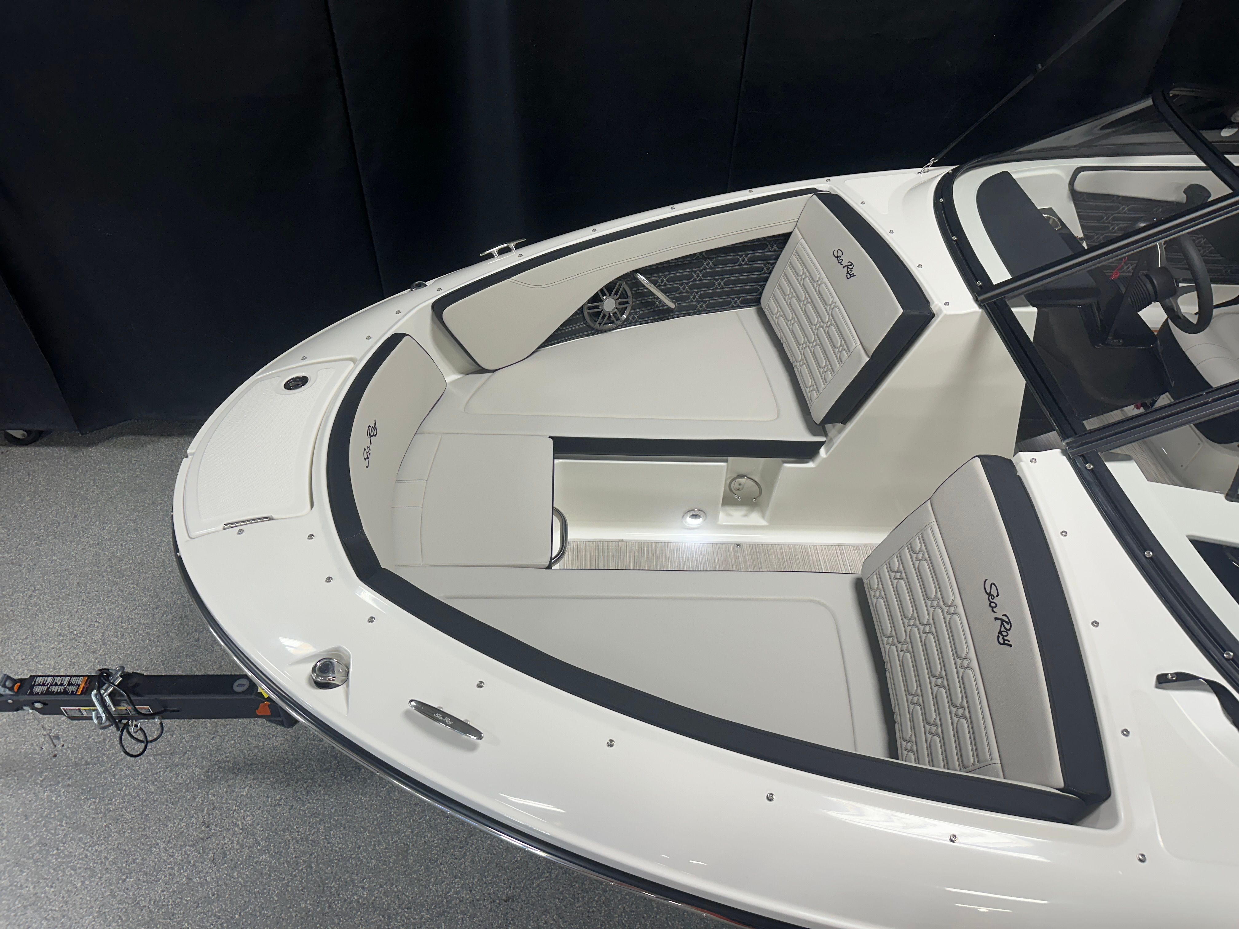 2026 Sea Ray SPX 210 - 3