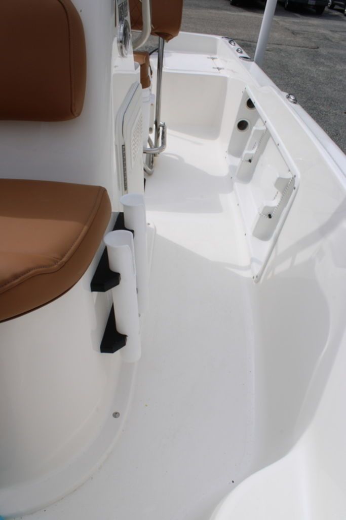 2026 Key West 1720 Center Console - 20