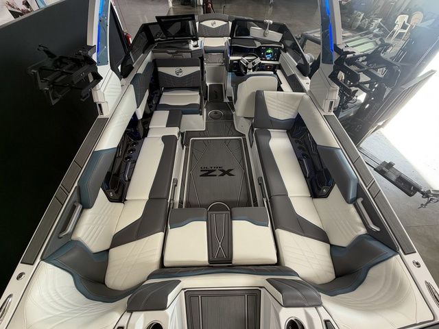 2024 Tigé Ultré 25ZX - 10
