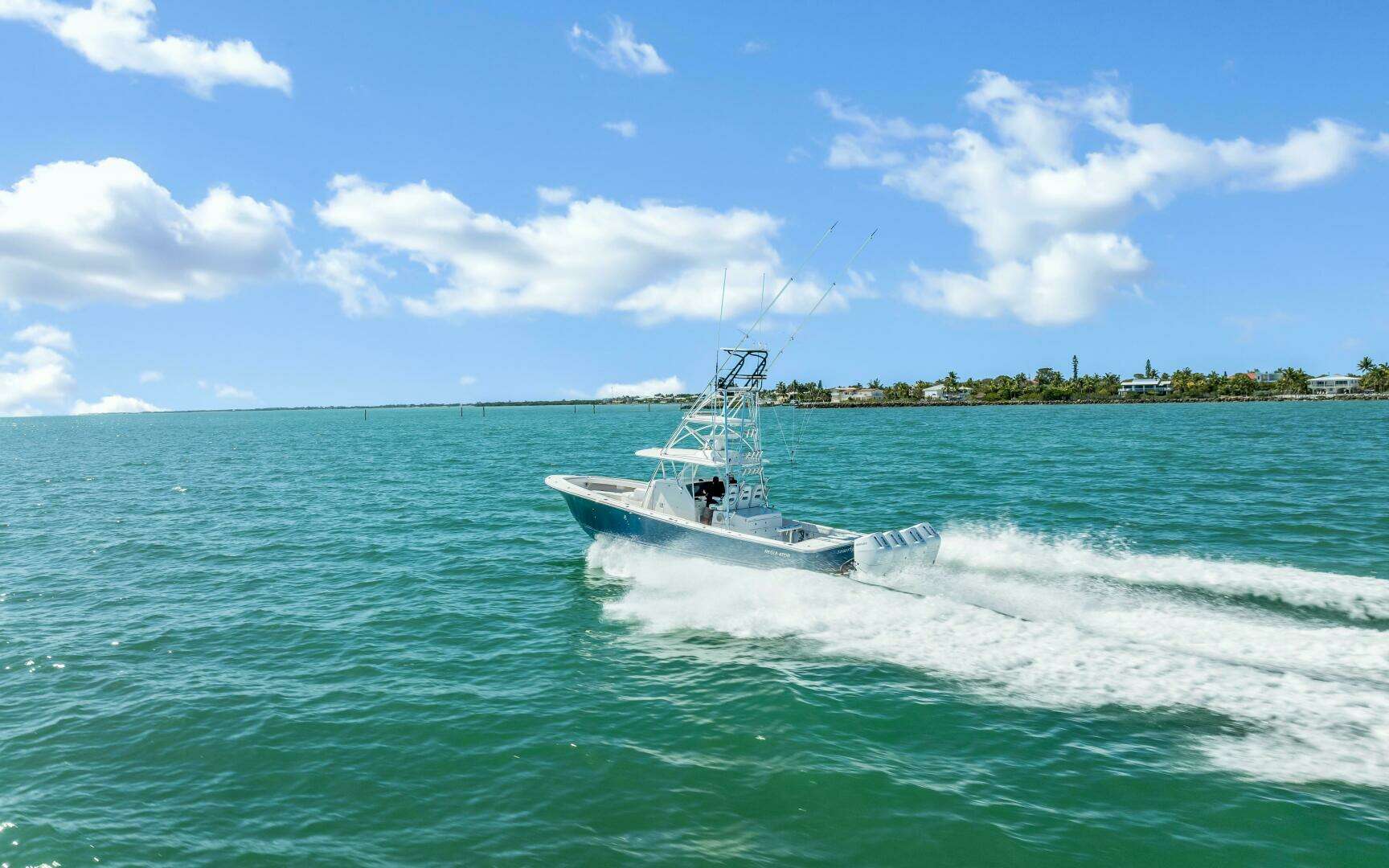 2018 Regulator 41 Center Console - Image 11