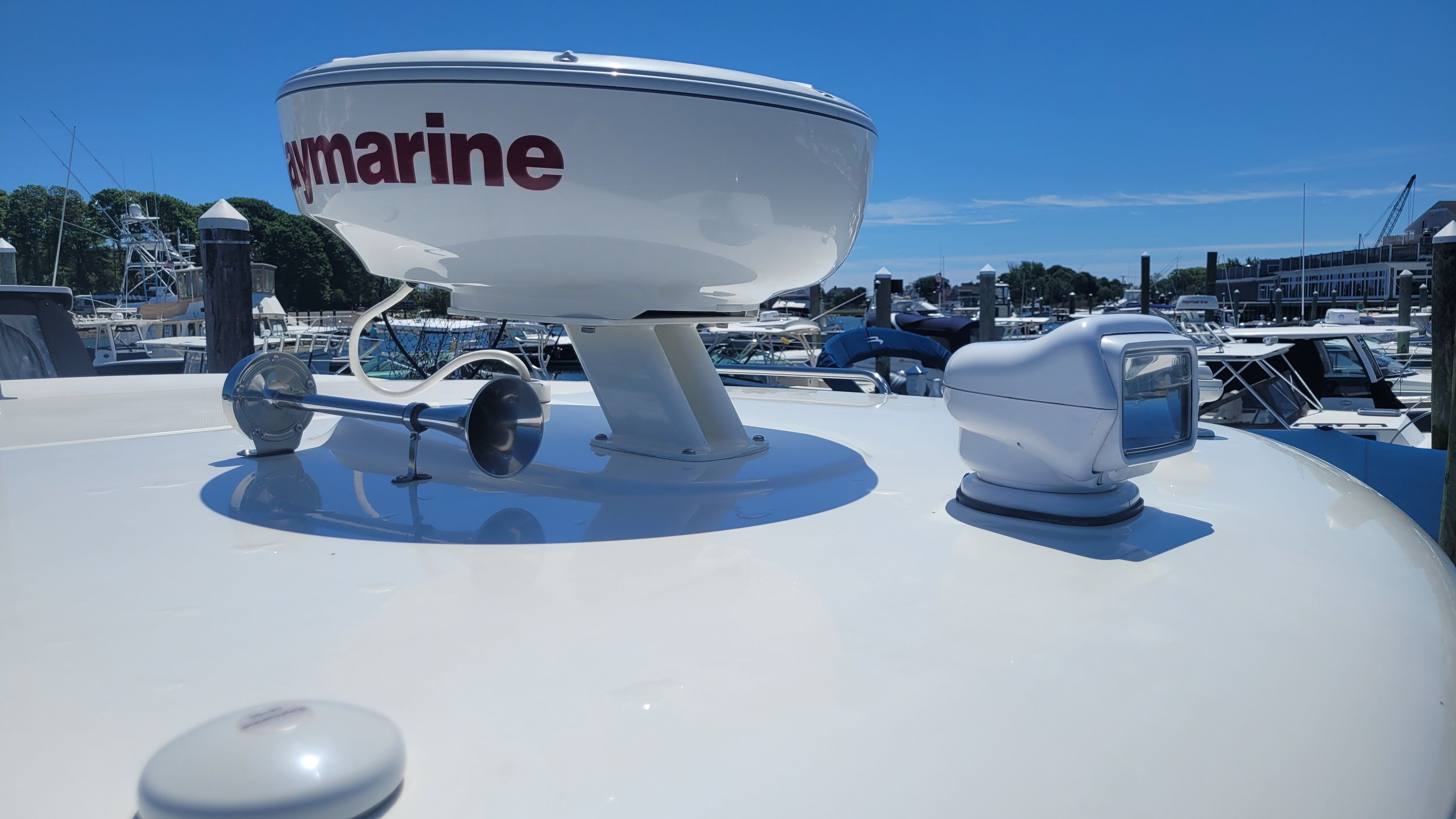 2019 Boston Whaler 315 Conquest - 2