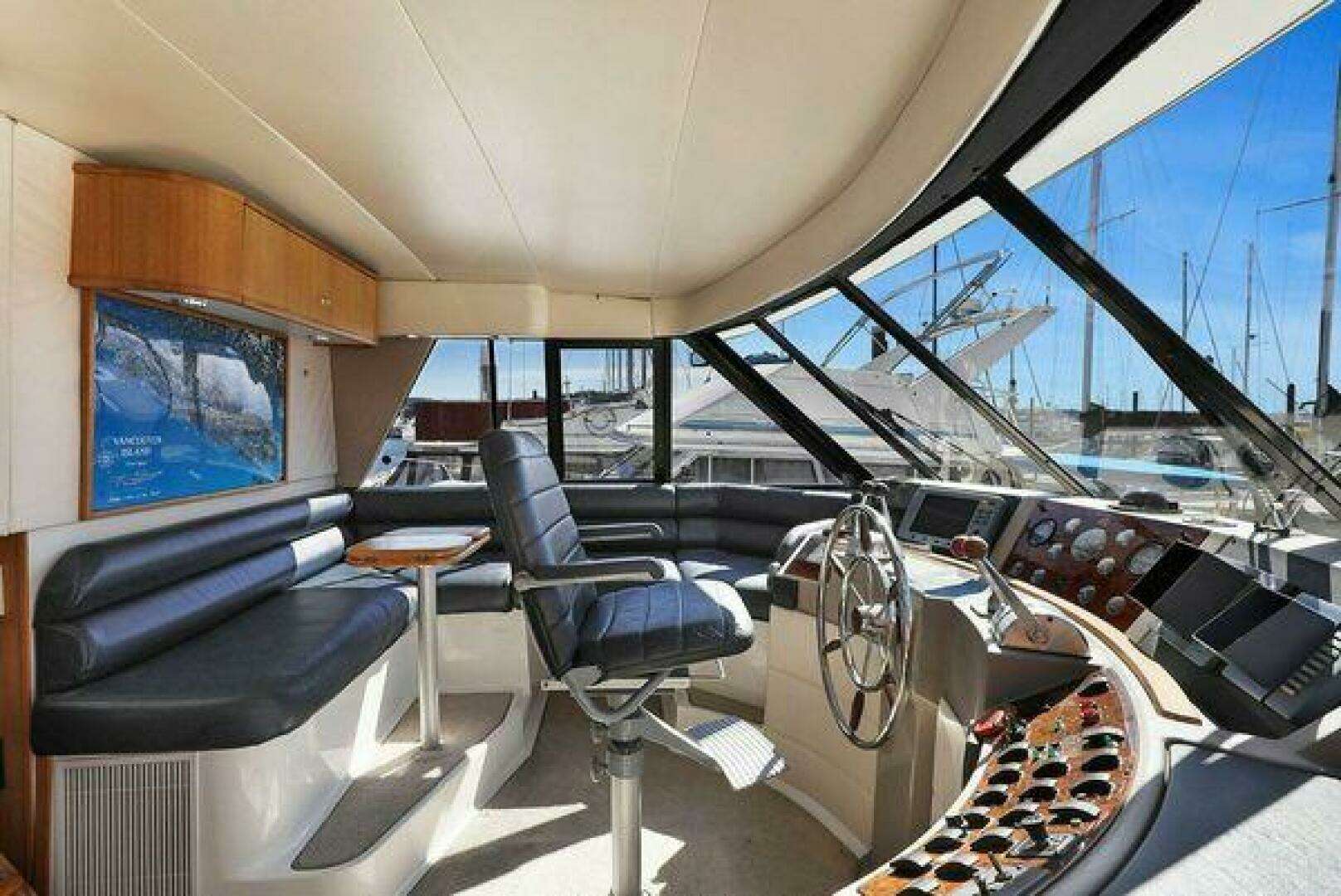 1998 Bayliner 4788 - Image 17