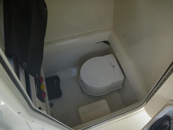 2017 Mako 234 Center Console - 14