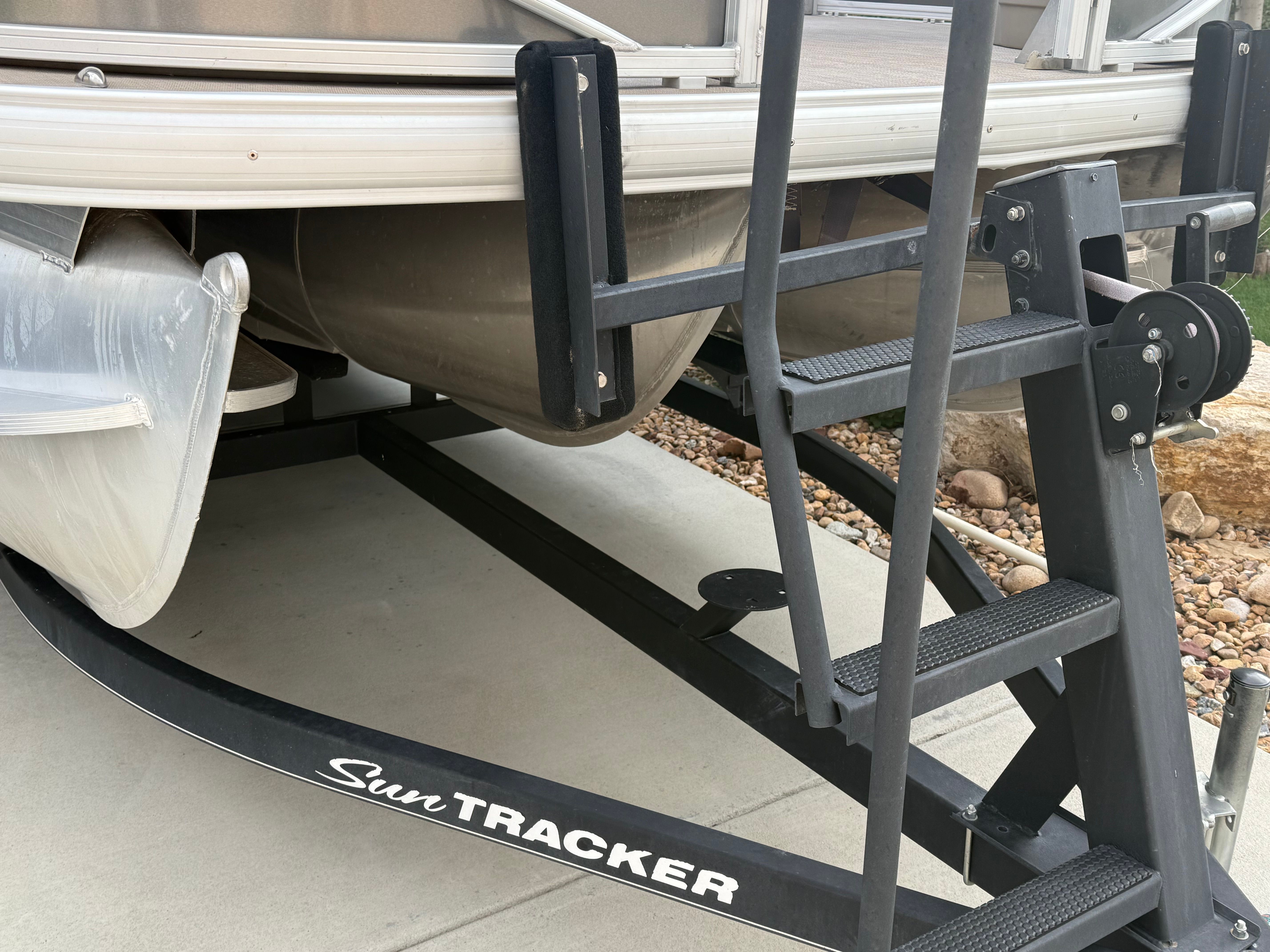 2020 Tracker XP3 - 16