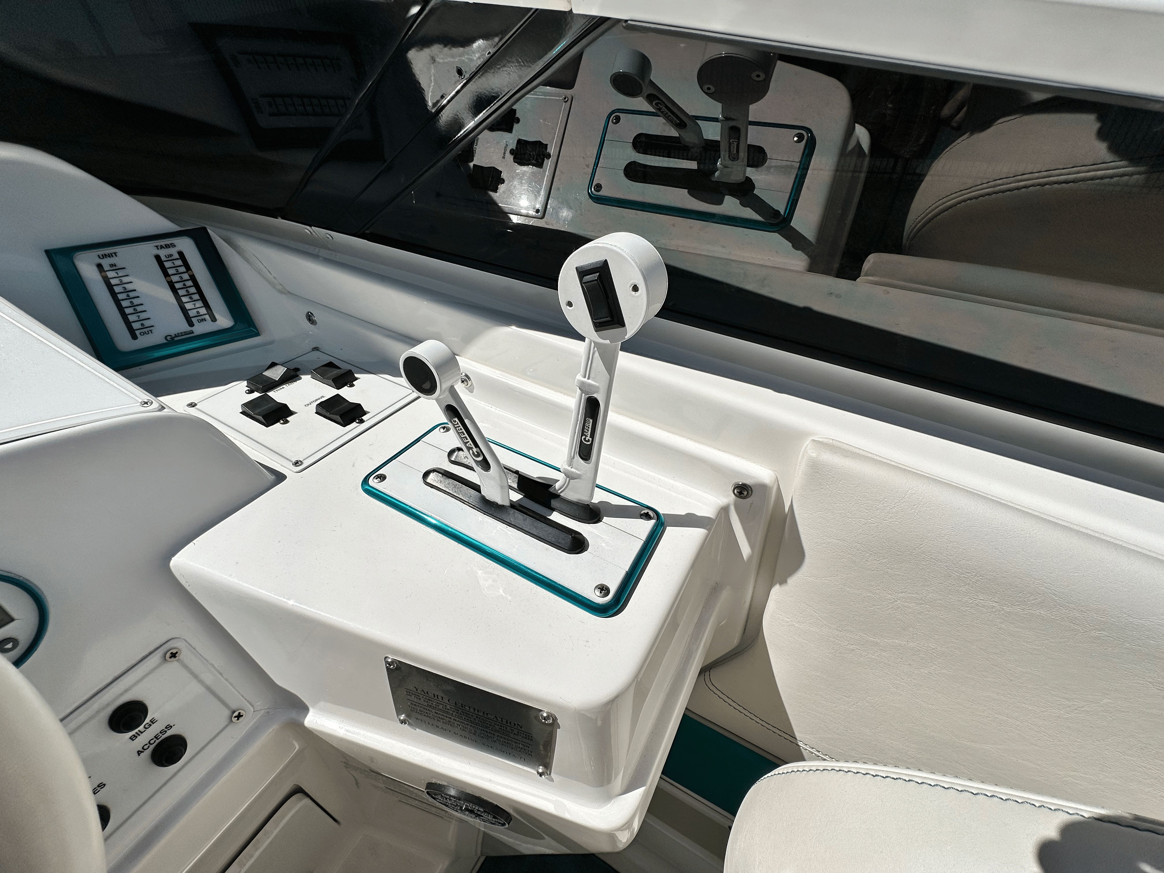 1998 Wellcraft SCARAB - 17