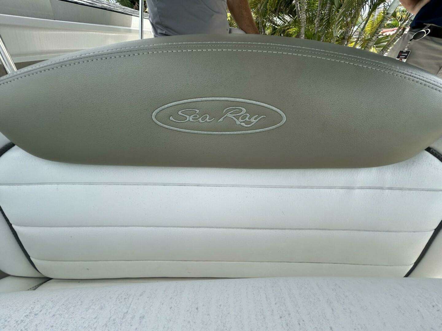 2007 Sea Ray 240 Sundancer - Image 13