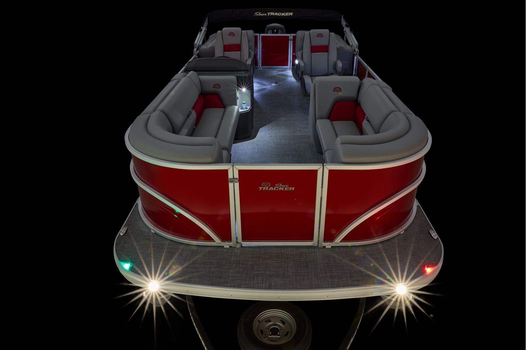 2026 Sun Tracker Party Barge 22 DLX - 87