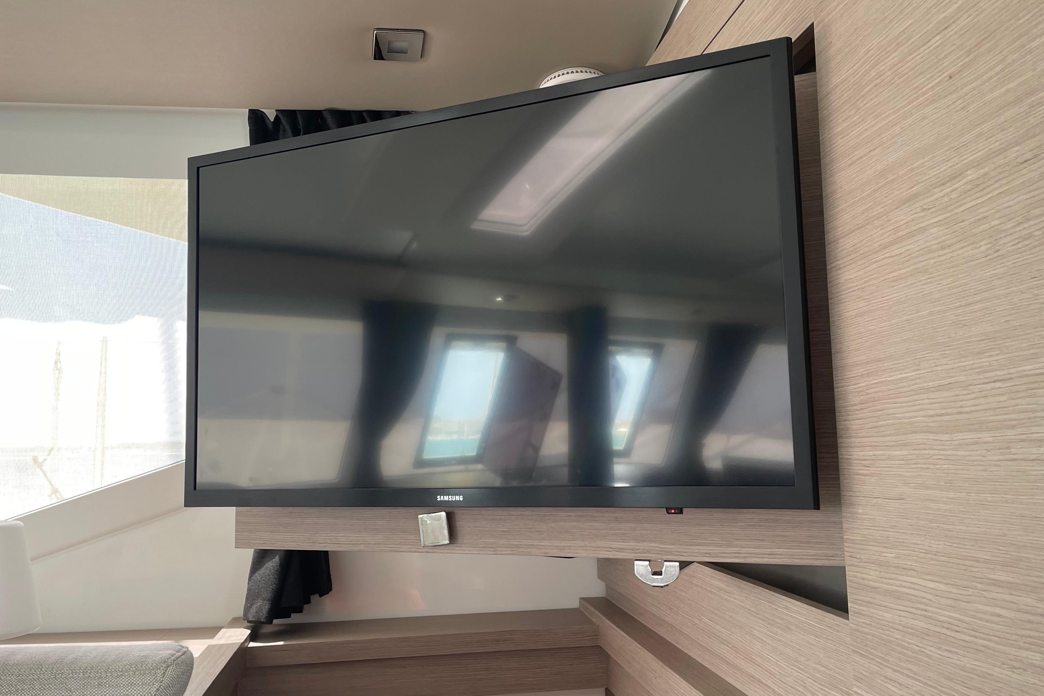 Samsung TV mounted inside 2020 Fountaine Pajot Saona 47 yacht interior.
