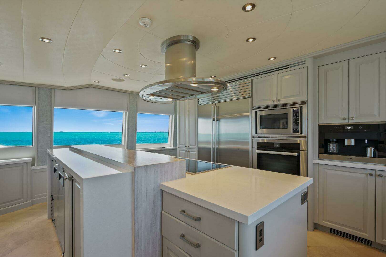 2004 Crescent Raised Pilothouse - Image 14