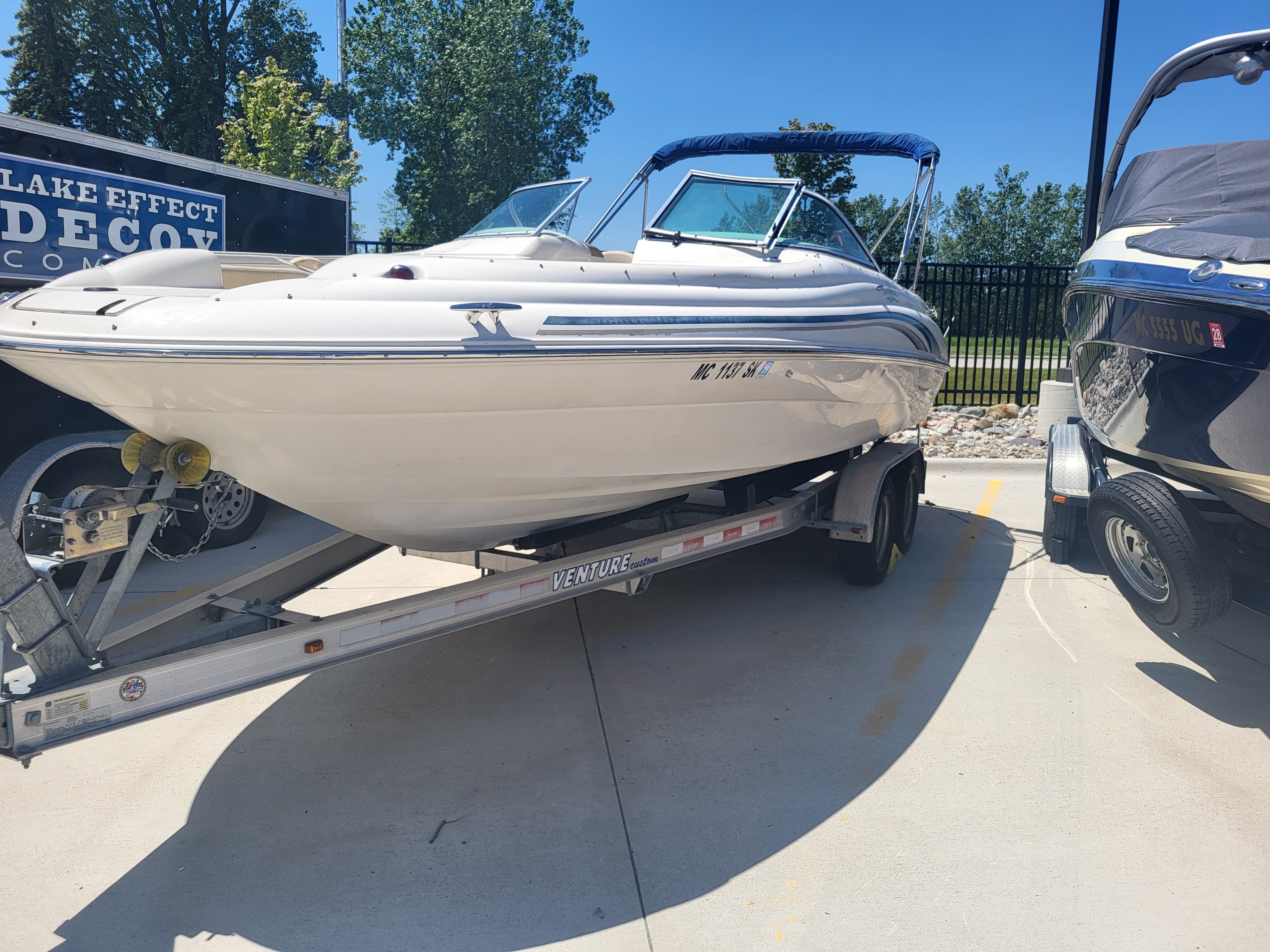 2002 Sea Ray Sundeck - 2