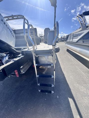 2026 Starcraft EXS 1 Q DH Tri-Toon Includes 140hp and Trailer - 46