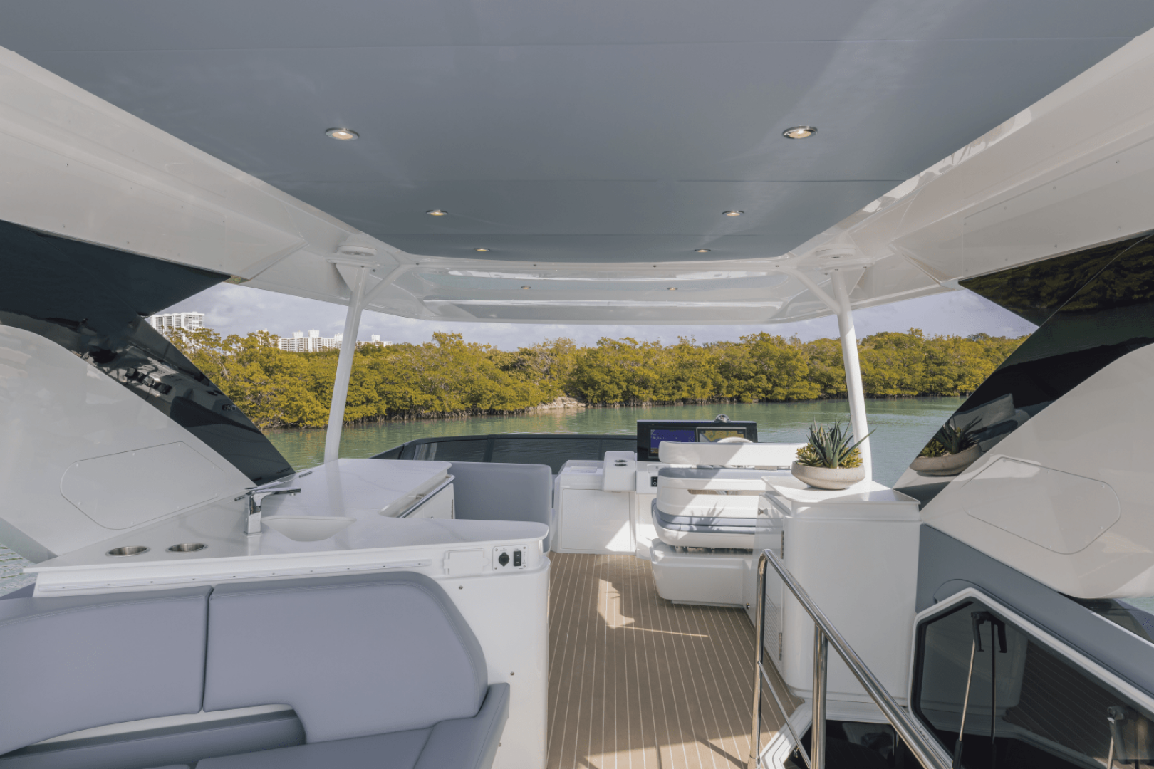2027 Cruisers Yachts 57 FLY - Image 49