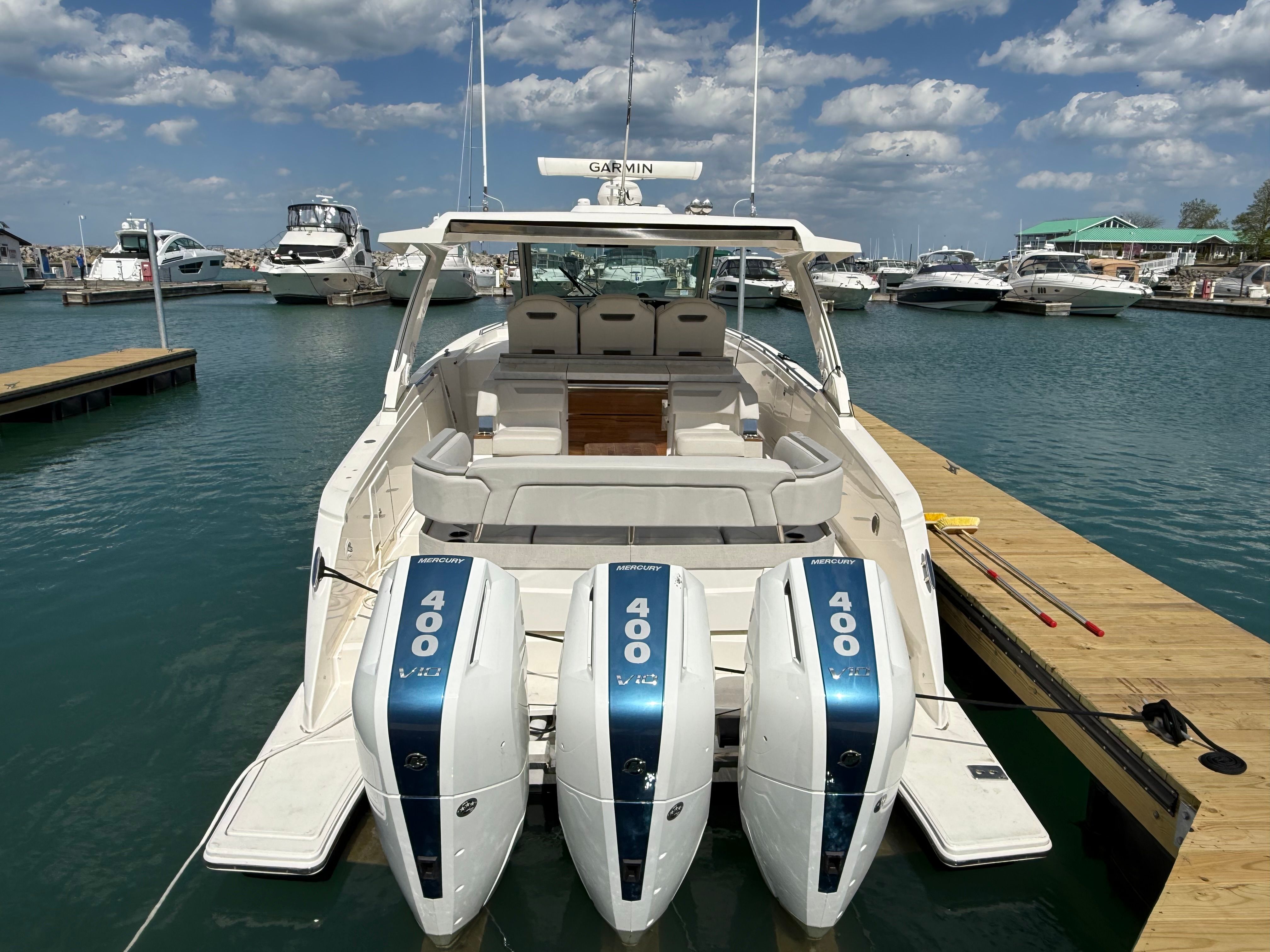 2024 Tiara Yachts 38 LS - 7