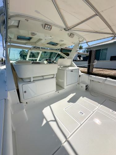2006 Tiara Yachts 3200 Open boat interior with seating and helm, showcasing luxury design.