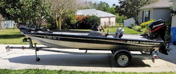 2004 Bass Tracker PRO TEAM 185 SE