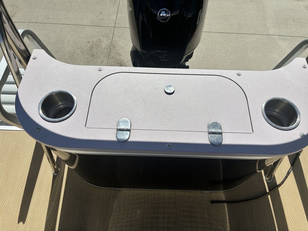2014 Avalon 2485QL Wind Jammer - 31